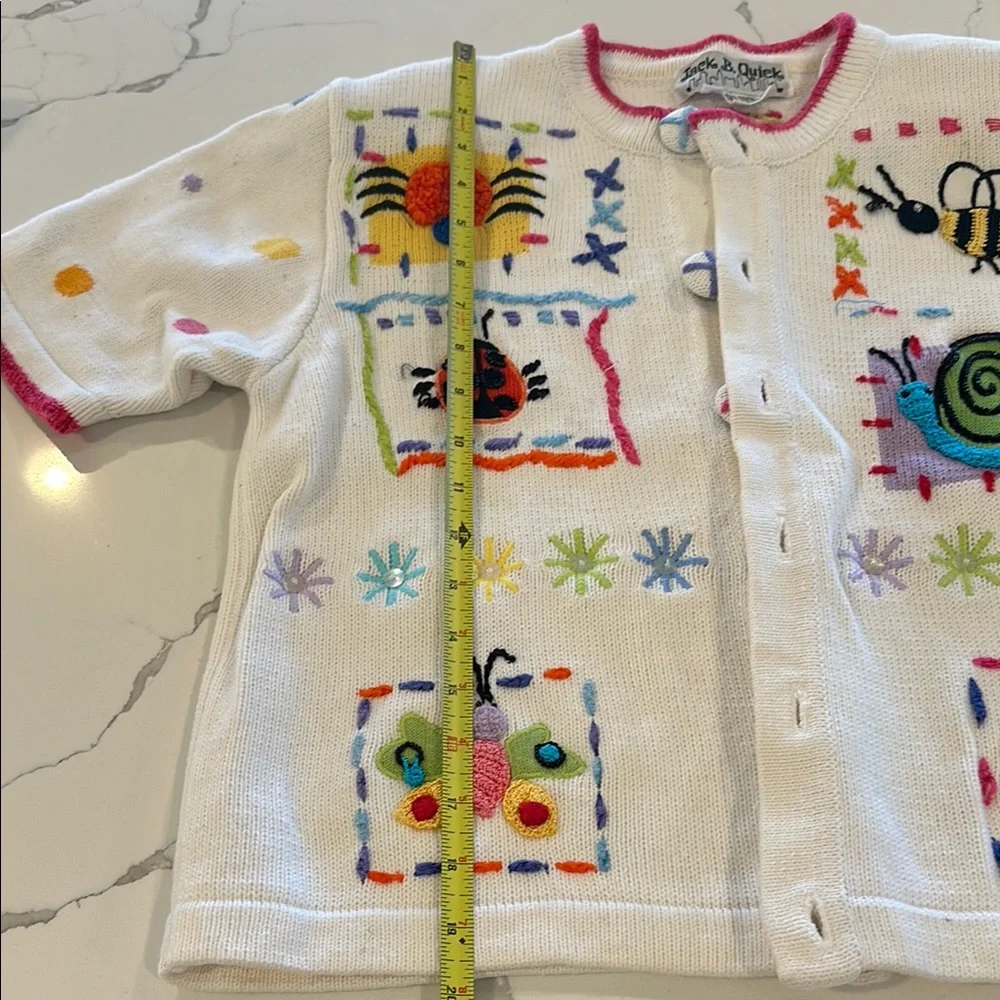 Vintage White Short Sleeve Cardigan Sweater Colorful Insects 🐞 🐌 🦋 🐝 🕷️ 🌻 - Picture 12 of 16